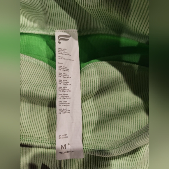 Fabletics Green and Pink Tie-Dye Activewear Set. Leggings NWT, bralette Like New - Picture 6 of 7